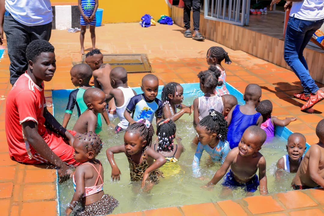 b69722f9 0425 43b8 9b8a 406c99a3c6a9